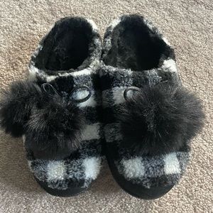 TOMS womens slipper size 7